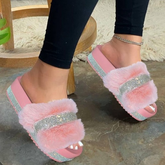 Blush Faux Fur Rhinestone Platform Sandals Slipper - Picture 8 of 9